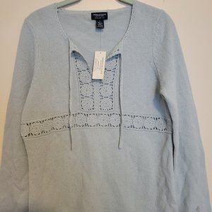 NEW AMERICAN EAGLE SWEATER